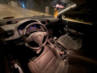 Volkswagen Golf 2005