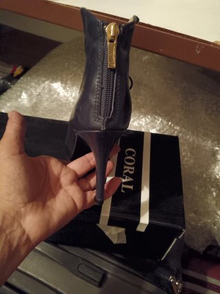 Botín azul con cordones