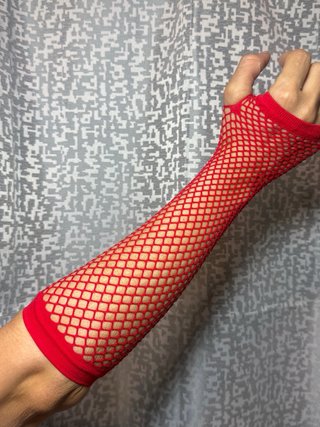 Guantes de rejilla largos rojos