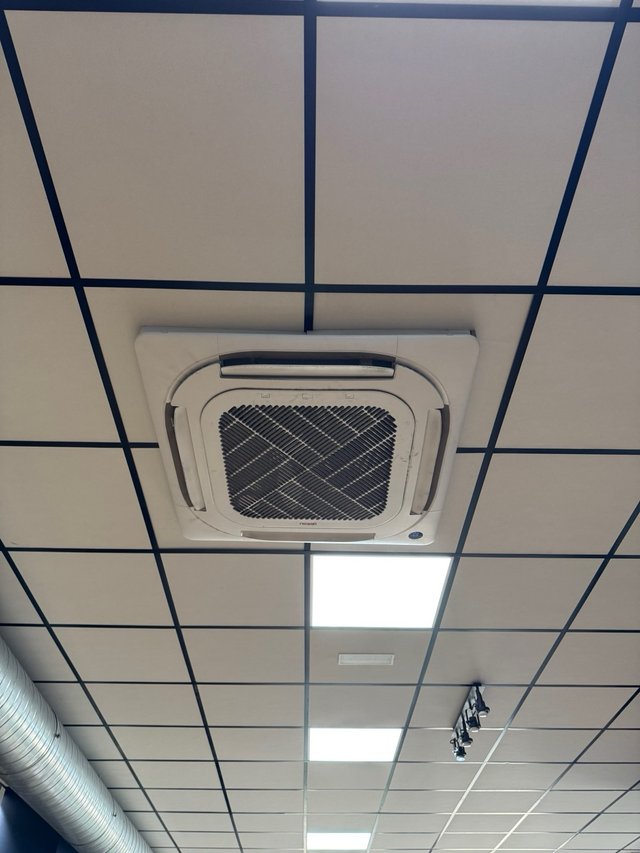 Aires Acondicionados Cassette GIATSU Inverter A+++
