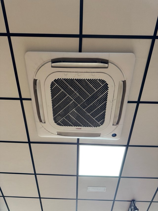 Aires Acondicionados Cassette GIATSU Inverter A+++