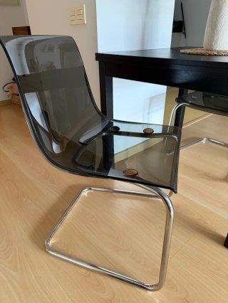 Mesa Extensible Bjursta + 2 Sillas Tobias