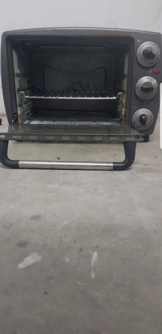 Horno pequeño gris solac