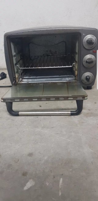 Horno pequeño gris solac