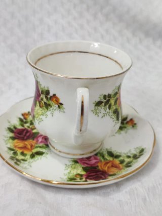 Taza de té porcelana inglesa floral