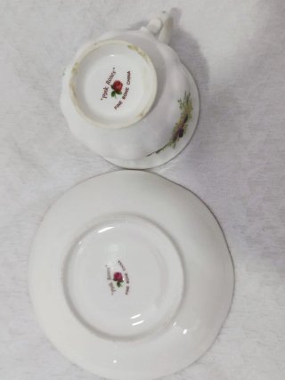Taza de té porcelana inglesa floral