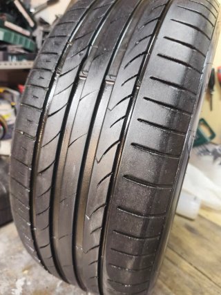 4 Neumáticos 235/50/17 con poco uso