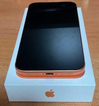 iPhone 17 Pro Max Naranja 100% Batería