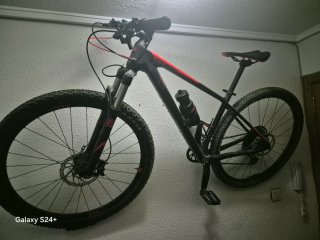 Bicicleta cubo Rock Shox Maxxis