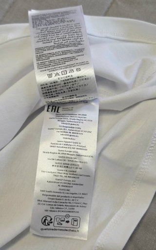 Camiseta Guess Eco Blanca Super Slim Fit Talla M