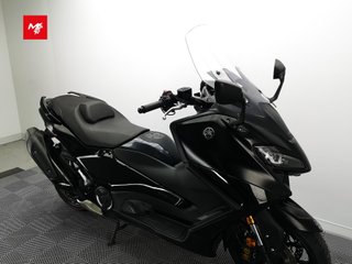 YAMAHA T-MAX TECH MAX 2023 13656 kms.