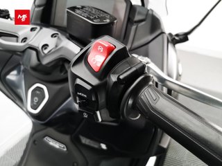 YAMAHA T-MAX TECH MAX 2023 13656 kms.