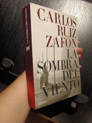 Título La sombra del viento | Carlos Ruiz Zafón
