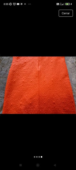 Vestido rojo con textura