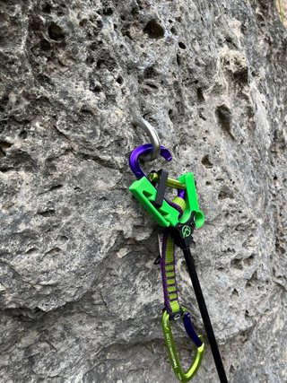 Pértiga escalada verde