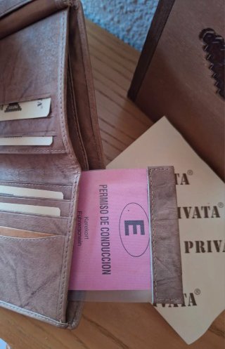 CARTERA DE PIEL BILLETERA CABALLERO PRIVATA NUEVA