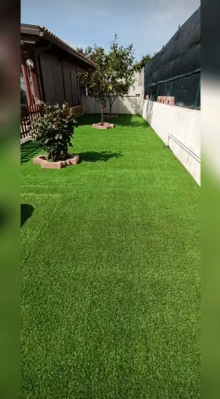 Instalación de césped artificial profesional