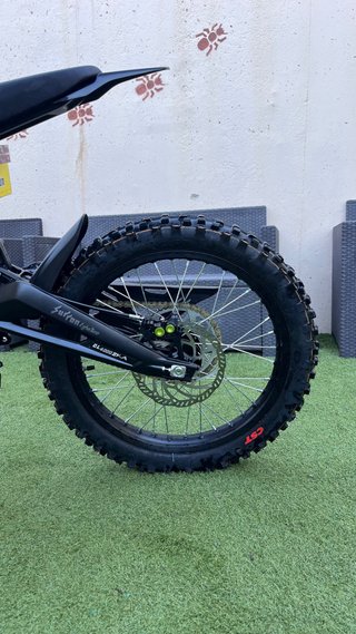 Surron Light bee X 2025
