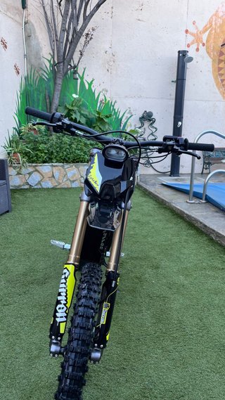 Surron Light bee X 2025