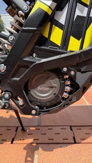 Surron Light bee X 2025