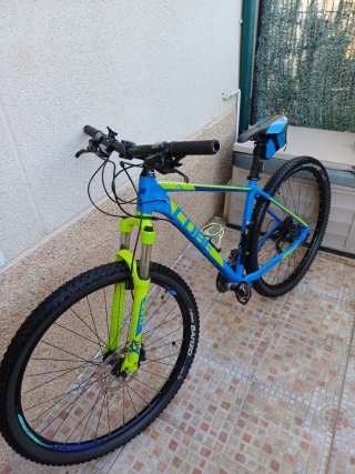 Bicicleta Cube analog 29 competition line Azul/ver
