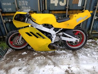 Suzuki GSXR 250 SPES