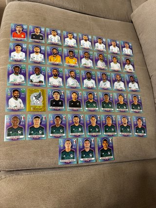 Lote 442 cromos Mundial Qatar 2022 Panini