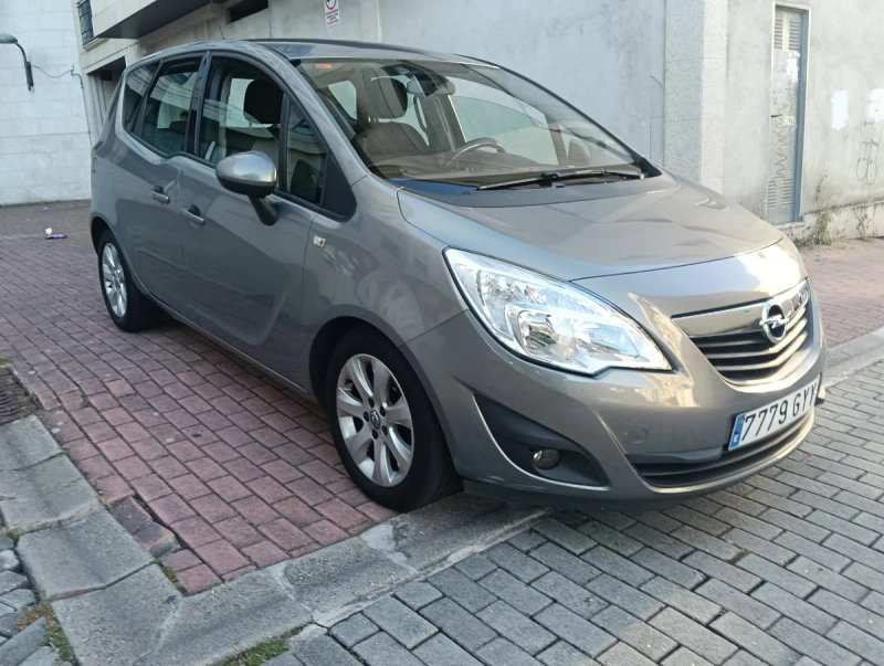 Opel Meriva 2011 - foto 1