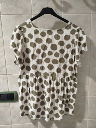 Blusa lunares verde y blanco talla única