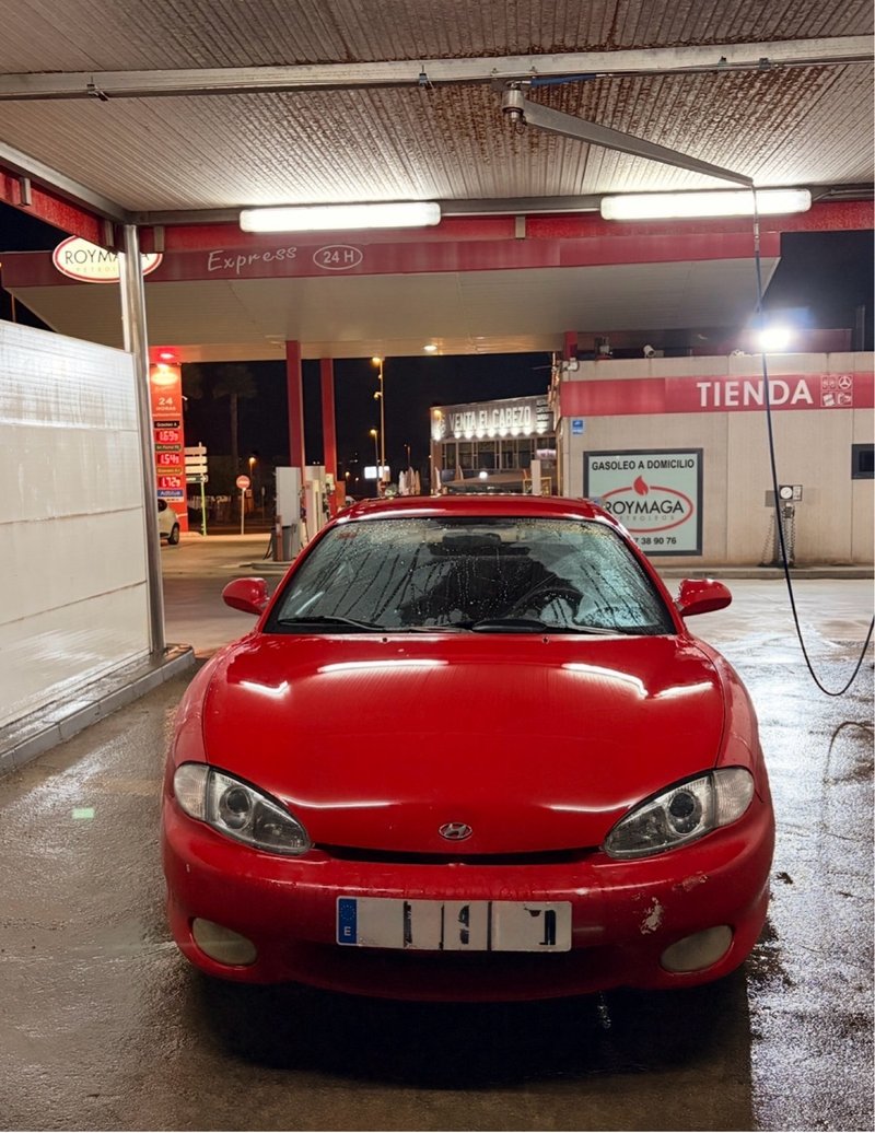 Hyundai Coupe 1997 - foto 1