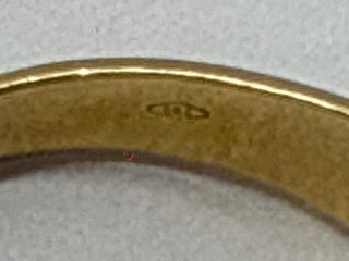 anillo oro 18k con piedra con circonita