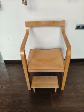 Silla de madera de haya para terapia de onda corta