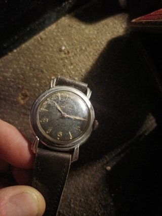 Reloj Rubis Negro y Marrón