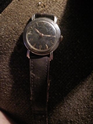 Reloj Rubis Negro y Marrón