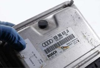 Centralita audi 115821 038906019jq a4 berlina (8e)