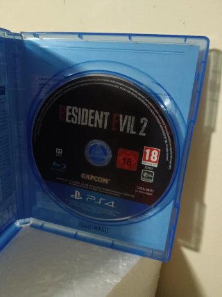 Resident Evil 2 PS4 como nuevo