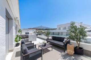 Ático en alquiler en Rodeo Alto-Guadaiza-La Campana en Marbella