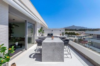 Ático en alquiler en Rodeo Alto-Guadaiza-La Campana en Marbella