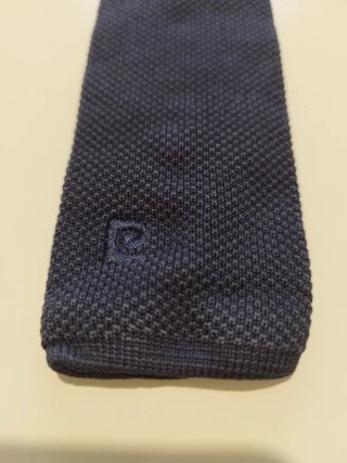 Cravatta Pierre Cardin corta vintage blu