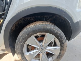 GUARDABARROS Volvo XC40 (2017->)