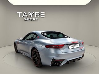 Maserati GranTurismo Trofeo V6 550CV AWD