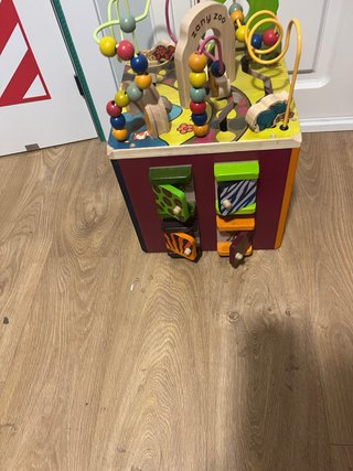 Centro de actividades madera para bebe Zany Zoo