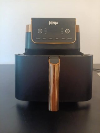 Freidora de Aire Ninja Negra y Dorada