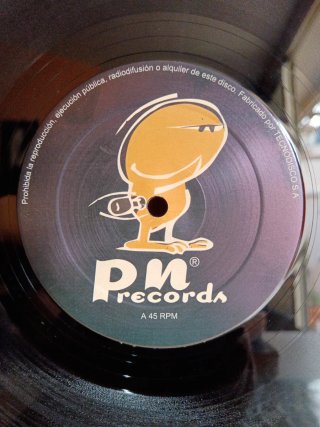 Vinilo makina remember