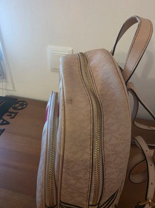 Mochila Michael Kors Beige y Roja