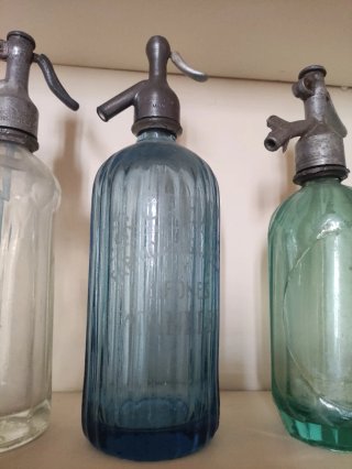 Sifón antiguo de vidrio