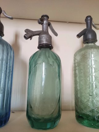 Sifón antiguo de vidrio