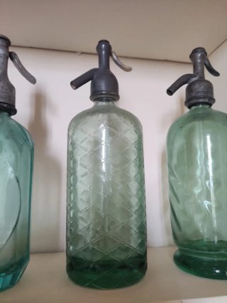 Sifón antiguo de vidrio