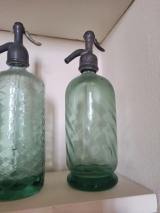 Sifón antiguo de vidrio