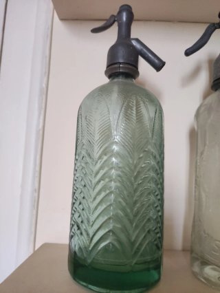 Sifón antiguo de vidrio